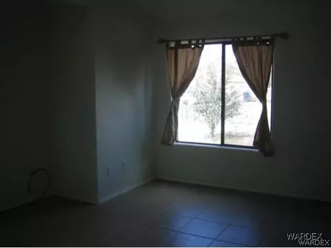 3342 E Coarra Dr, Kingman, AZ 86409 photo 2