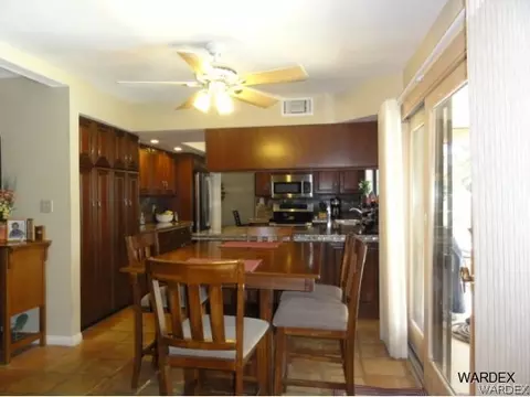 2077 Avalon Ave, Laughlin, NV 89029 photo 9