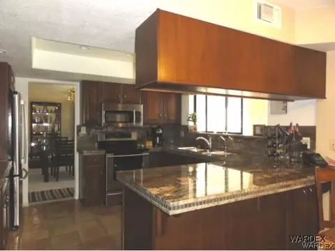 2077 Avalon Ave, Laughlin, NV 89029 photo 6