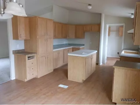 2008 E Hackamore Dr, Mohave Valley, AZ 86440 photo 2