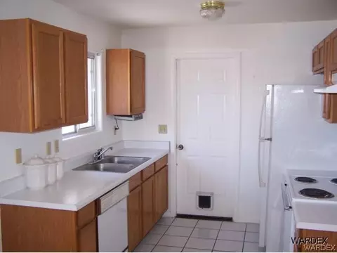 3232 N Apache, Kingman, AZ 86401 photo 4