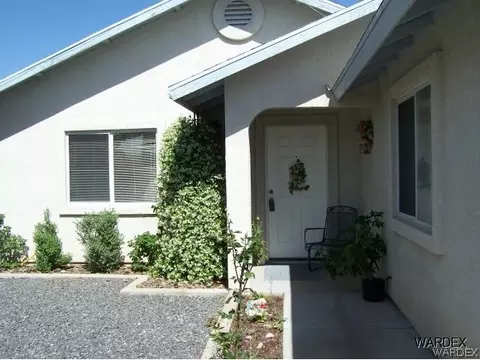 3232 N Apache, Kingman, AZ 86401 photo 2