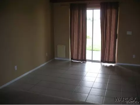 7440 N Superstition Dr, Kingman, AZ 86401 photo 4