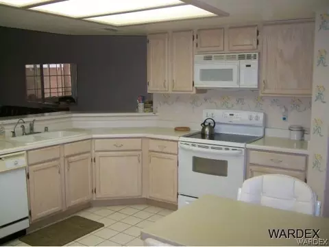 3858 E Packard Ave, Kingman, AZ 86409 photo 7