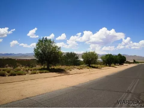 7120 E Concho Dr, Kingman, AZ 86401 photo 3