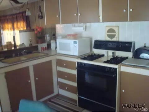 2364 Ames, Kingman, AZ 86401 photo 2