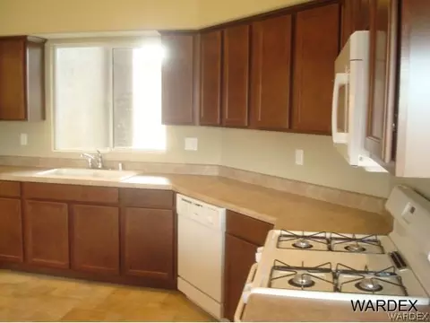 3961 E Ames, Kingman, AZ 86401 photo 6