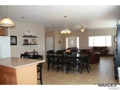 7265 E Stoneaxe Dr, Kingman, AZ 86401 photo 4