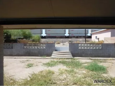567 California, Needles, CA 92363 photo 2