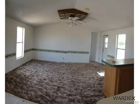 4295 N Eagle Dr, Kingman, AZ 86409 photo 2