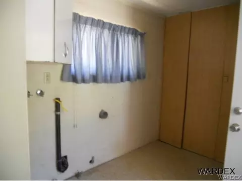 4094 Thompson Ave, Kingman, AZ 86409 photo 4