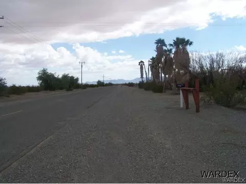 39882 S Mcvay Rd, Bouse, AZ 85325 photo 3