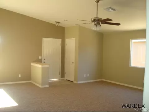 3965 E Ames, Kingman, AZ 86409 photo 2