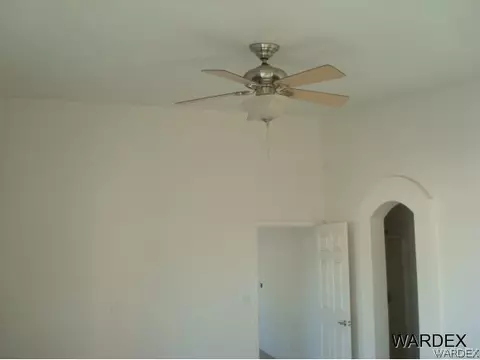 3811 E Ames, Kingman, AZ 86409 photo 5