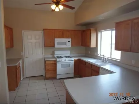 3760 E Snavely Ave, Kingman, AZ 86409 photo 7