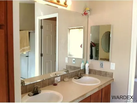 9765 E Blake Ranch Rd, Kingman, AZ 86401 photo 11