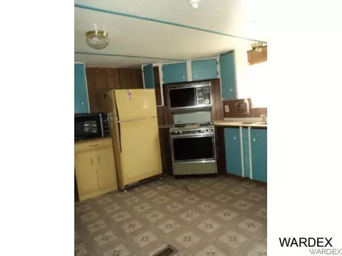 2080 E Devlin, Kingman, AZ 86409 photo 2
