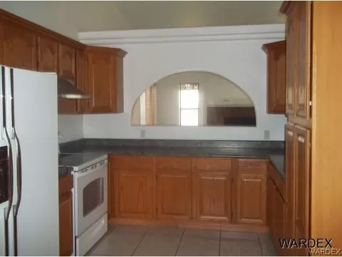 7884 E Concho Dr, Kingman, AZ 86401 photo 3