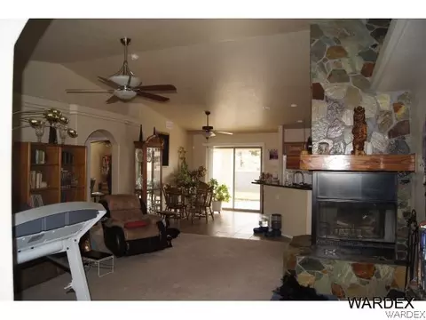 7622 E Chaparral Dr, Kingman, AZ 86401 photo 2