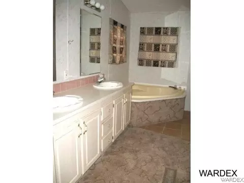 3234 E Packard Ave, Kingman, AZ 86409 photo 9