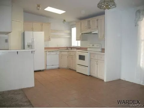3234 E Packard Ave, Kingman, AZ 86409 photo 6