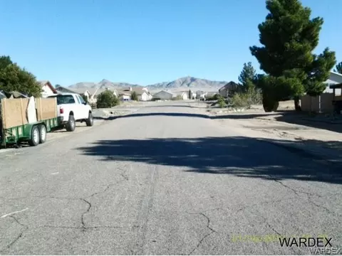 6971 E Concho Pl, Kingman, AZ 86401 photo 4