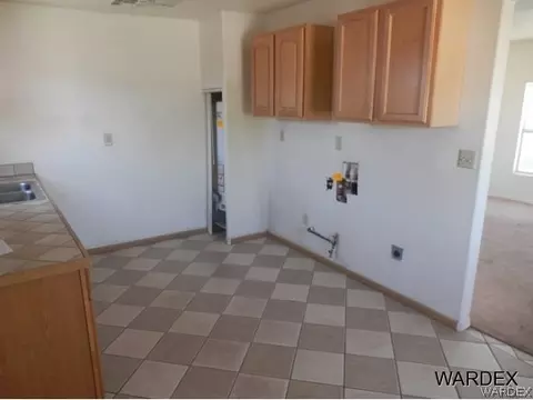 3692 Diagonal Way, Kingman, AZ 86409 photo 8