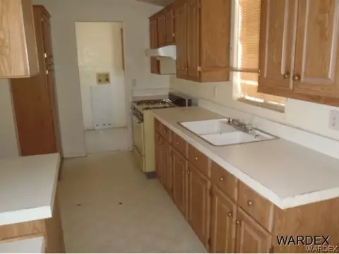 2150 E Snavely Ave, Kingman, AZ 86409 photo 3