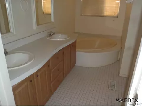 2150 E Snavely Ave, Kingman, AZ 86409 photo 5