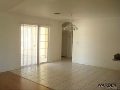 1141 E Storm Cloud Dr, Kingman, AZ 86409 photo 5