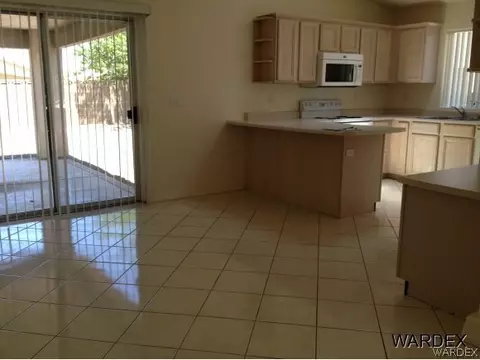 3853 Potter, Kingman, AZ 86409 photo 4
