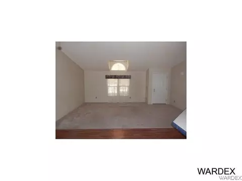 5070 W Camelback Loop, Kingman, AZ 86409 photo 4