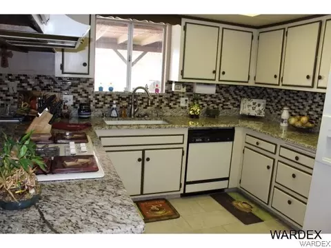 2105 El Monte, Needles, CA 92363 photo 5