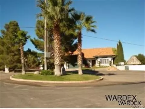 5012 Camelback Pl, Kingman, AZ 86409 photo 2