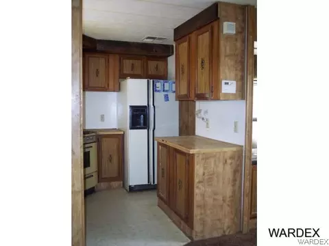 3584 E Warbler Ln, Kingman, AZ 86409 photo 7