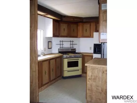 3584 E Warbler Ln, Kingman, AZ 86409 photo 6
