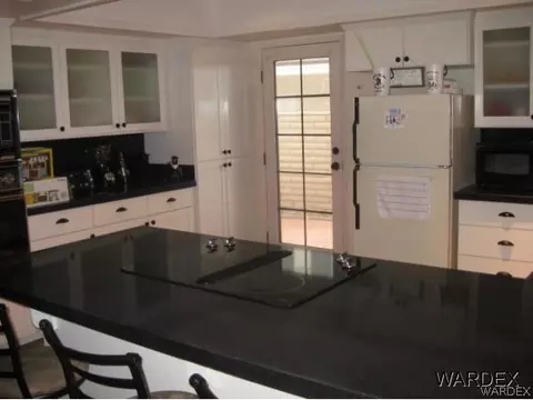 633 Lagoon St, Needles, CA 92363 photo 7