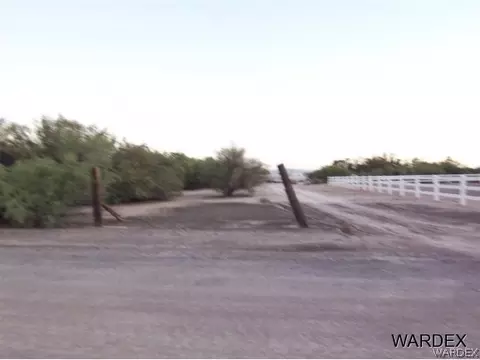 3130 E Stage Coach Dr, Mohave Valley, AZ 86440 photo 3