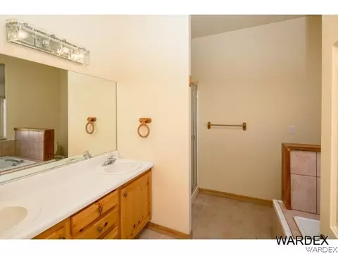 1449 E Storm Cloud Dr, Kingman, AZ 86409 photo 17