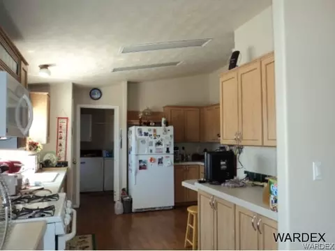 2430 E Hearne Ave, Kingman, AZ 86409 photo 4