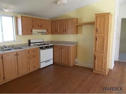 3012 E Ames Ave, Kingman, AZ 86409 photo 2