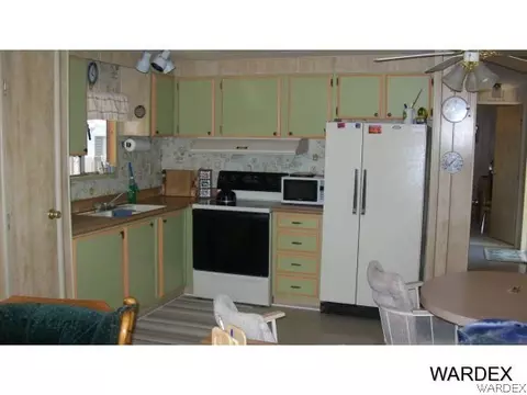 27931 Evans, Bouse, AZ 85325 photo 4