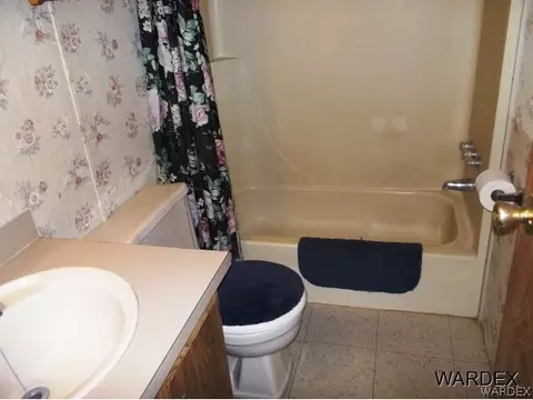 2304 E Devlin Ave, Kingman, AZ 86409 photo 13