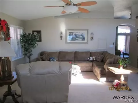 3905 E Ames, Kingman, AZ 86409 photo 2