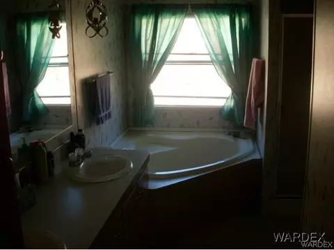12015 E Highway 66, Hackberry, AZ 86411 photo 18