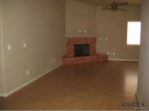 2252 Casa Del Sol St, Needles, CA 92363 photo 4