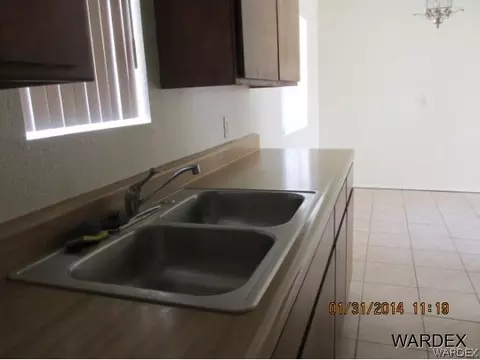 3529 E Shaeffer Ave, Kingman, AZ 86409 photo 4