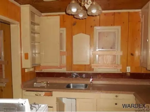 1423 Front St, Needles, CA 92363 photo 6