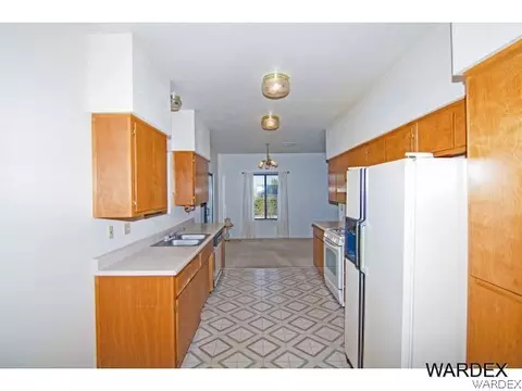 1920 Morrow Ave, Kingman, AZ 86409 photo 14