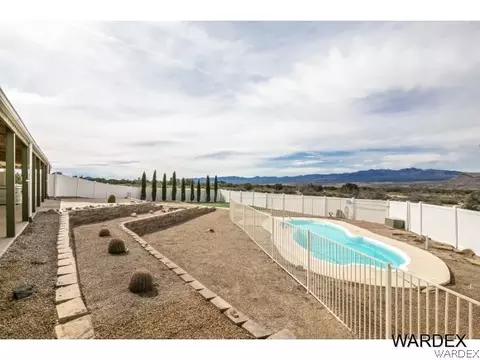 14968 E Howard Rd, Kingman, AZ 86401 photo 2
